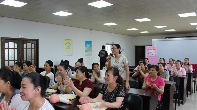 如何科学选择母婴护理套餐？价格背后的考量因素